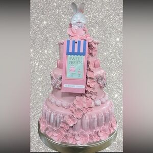 NEW Pink Sweet Treats EasterBunny  cake with macaroons and flowers viral
